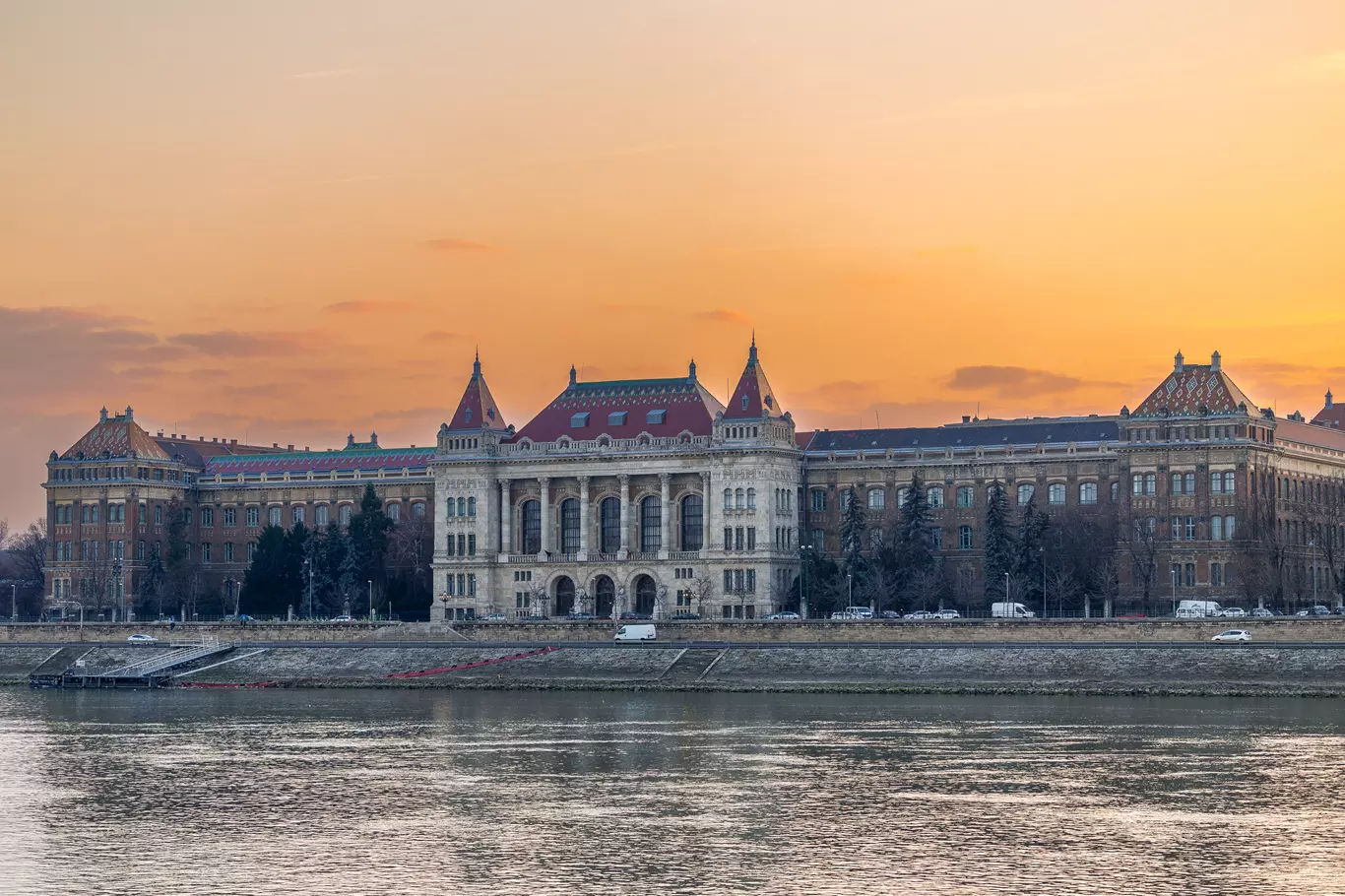 budapest sightseeing, Budapest University of Technology and Economics